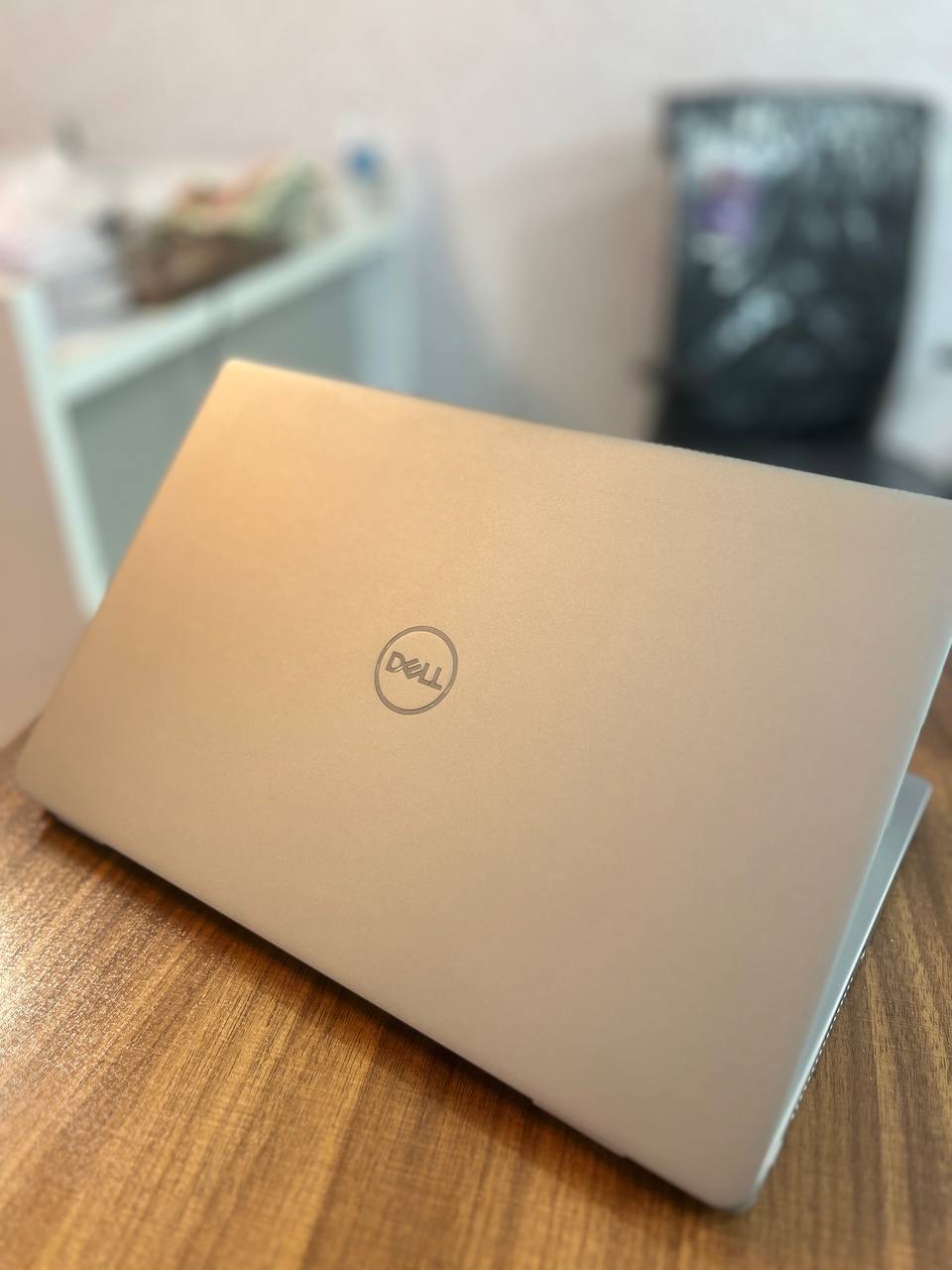 گالری عکس های محصول لپ‌تاپ دل (DELL) مدل 7320-شماره-1